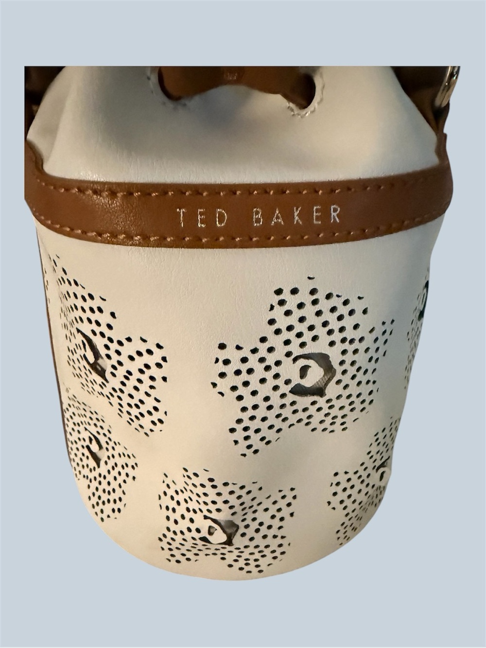 Ted Baker Cream & Tan Laser Cut Leather Floral Drawstring Mini Bucket Bag NWT - Picture 3 of 7